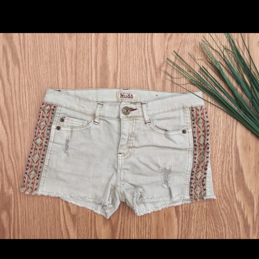 Mudd Tribal Patterned Jean Shorts